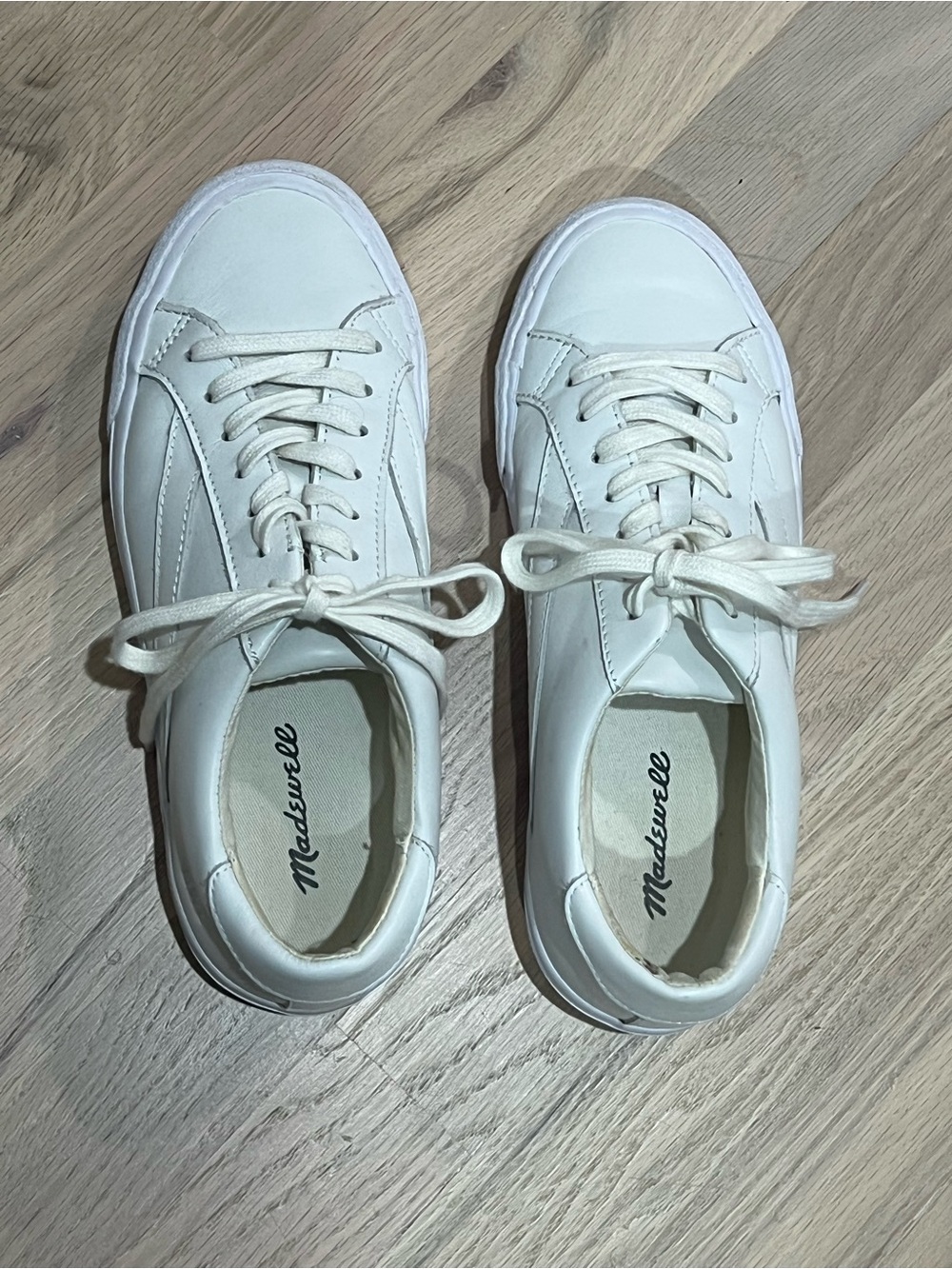Madewell Low-Top Leather Sneaker Size 6